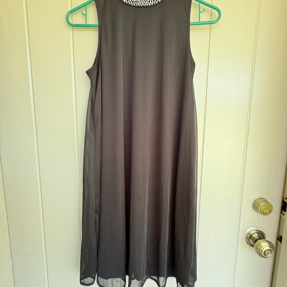 Elegant Black Sleeveless Dress